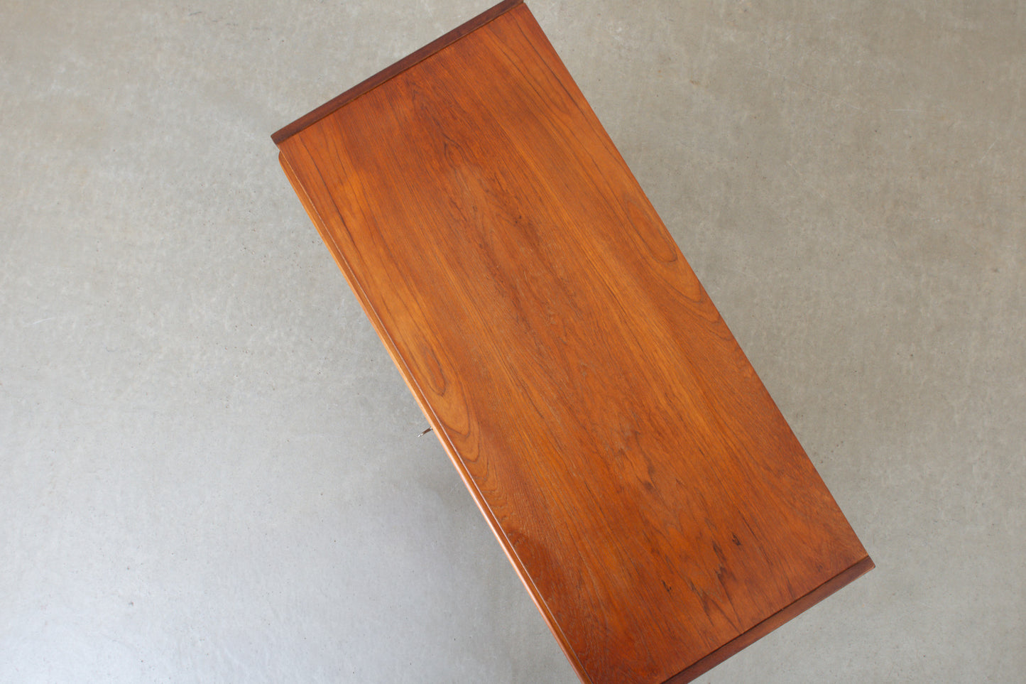 1960s teak chest of drawers - 90W cm