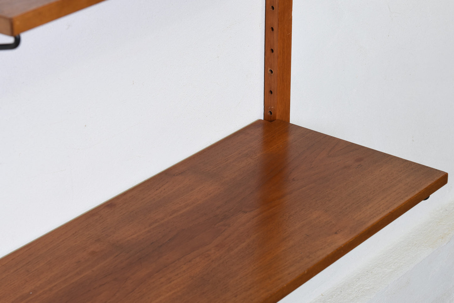 1960s single bay of modular shelving in teak