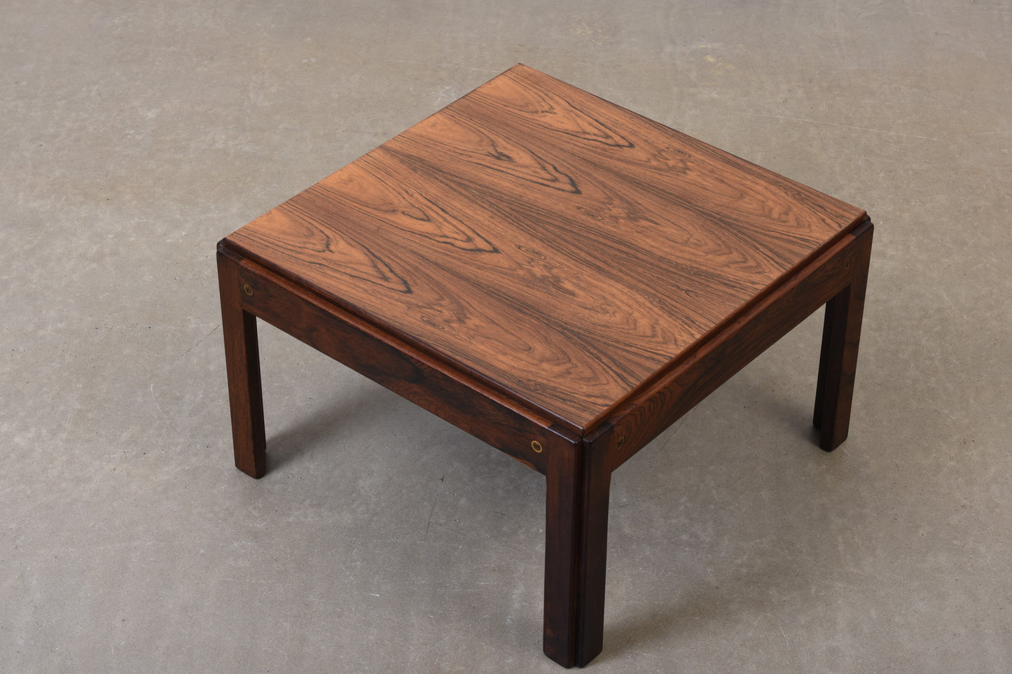 30% off: 1960s side table in rosewood by Illum Wikkelsø