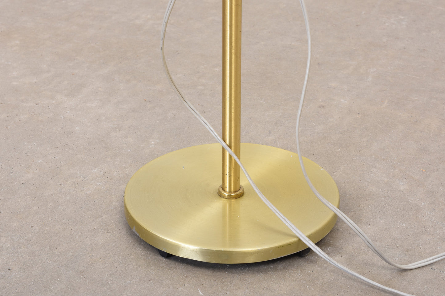 1960s twin-headed brass floor lamp by Dansa Lamp