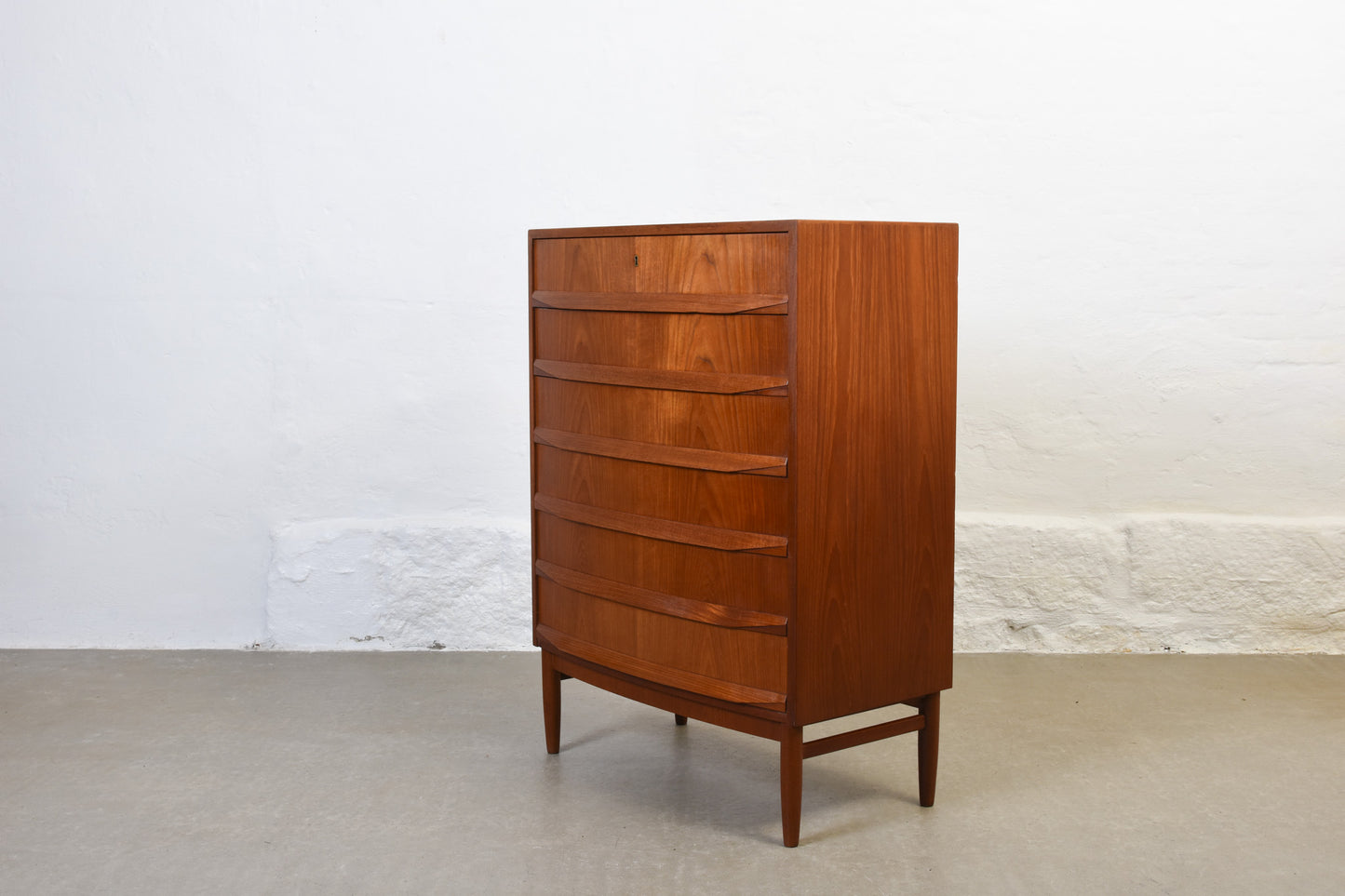 1960s teak chest of drawers with lipped handles