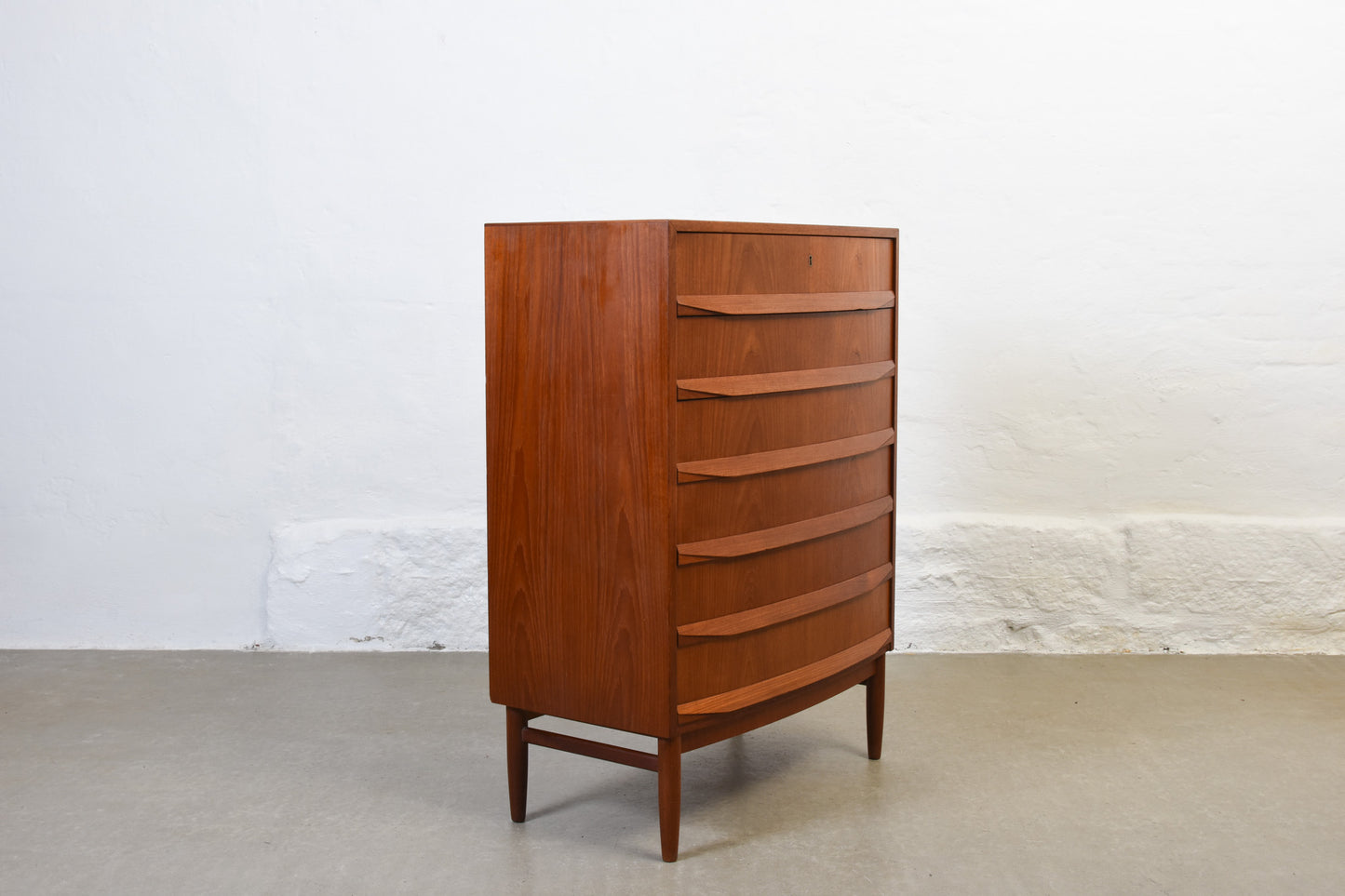 1960s teak chest of drawers with lipped handles