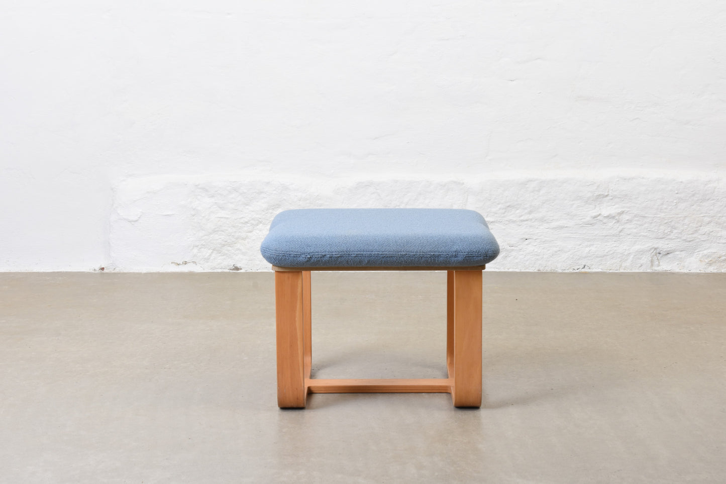 Newly reupholstered: 1980s foot stool by Magnus Olesen