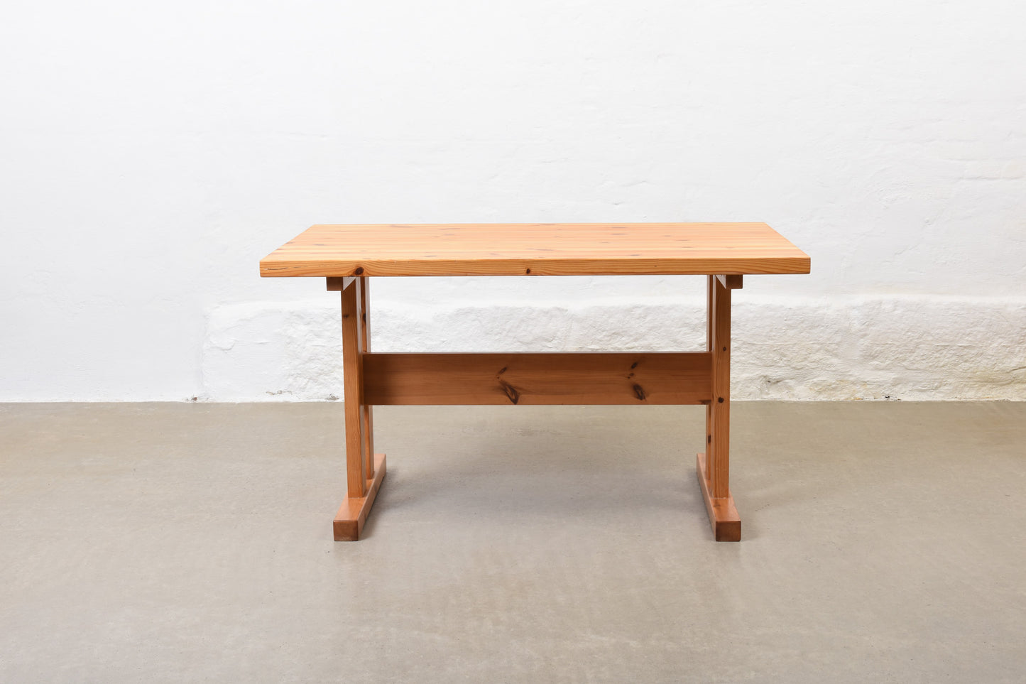 1970s pine dining table on Shaker legs