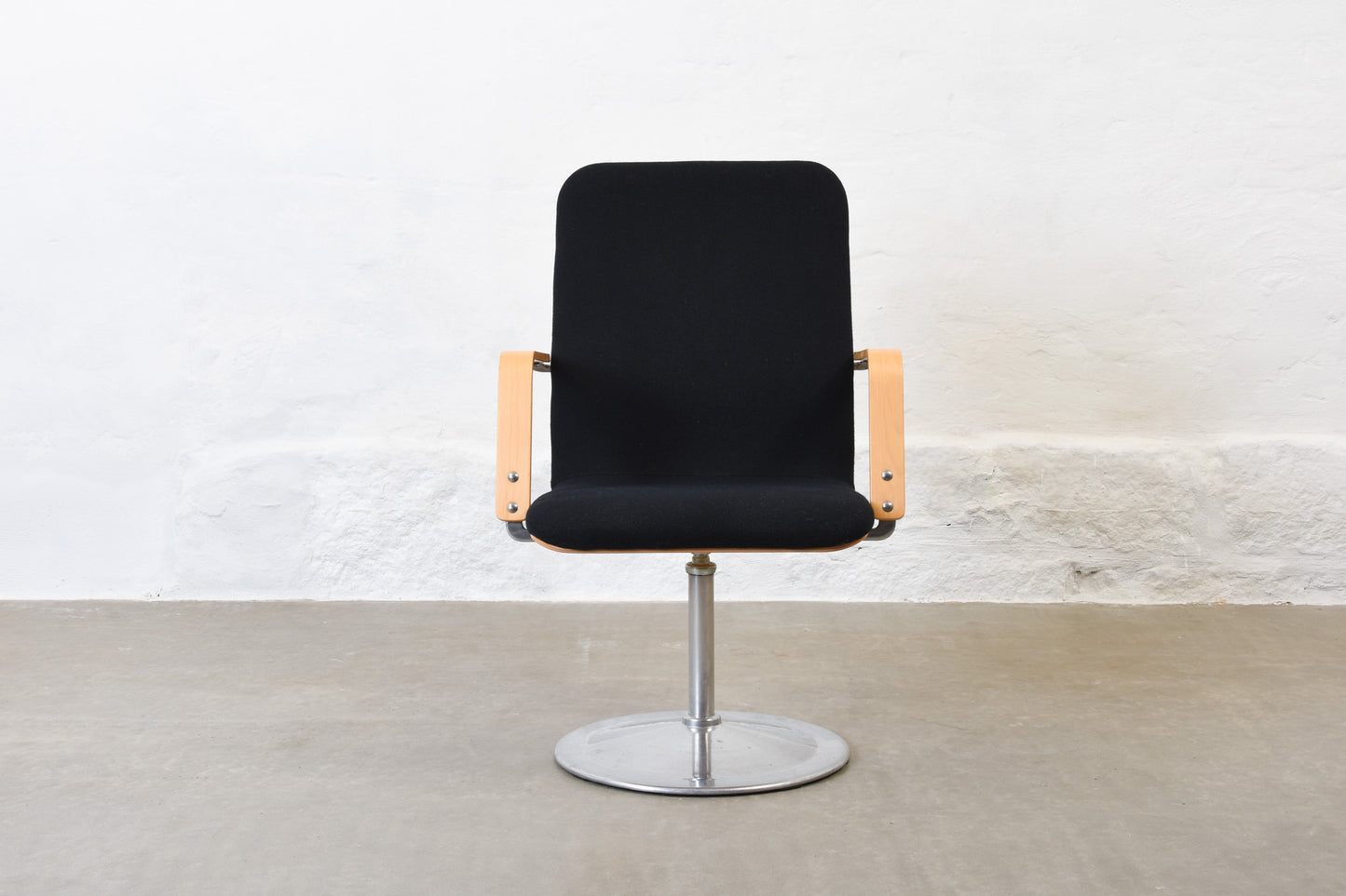 Save £80: 1980s swivel chair by Yrjö Kukkapuro