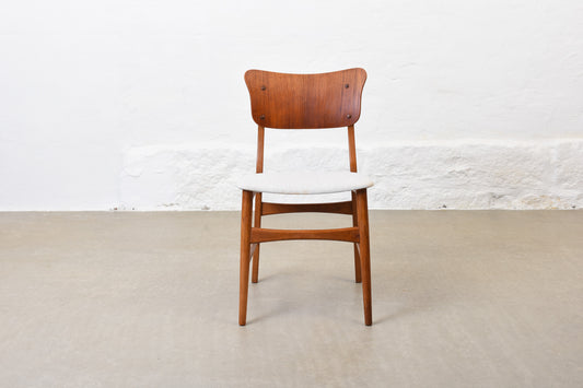 Newly reupholstered: Set of 1950s chairs in teak + oak