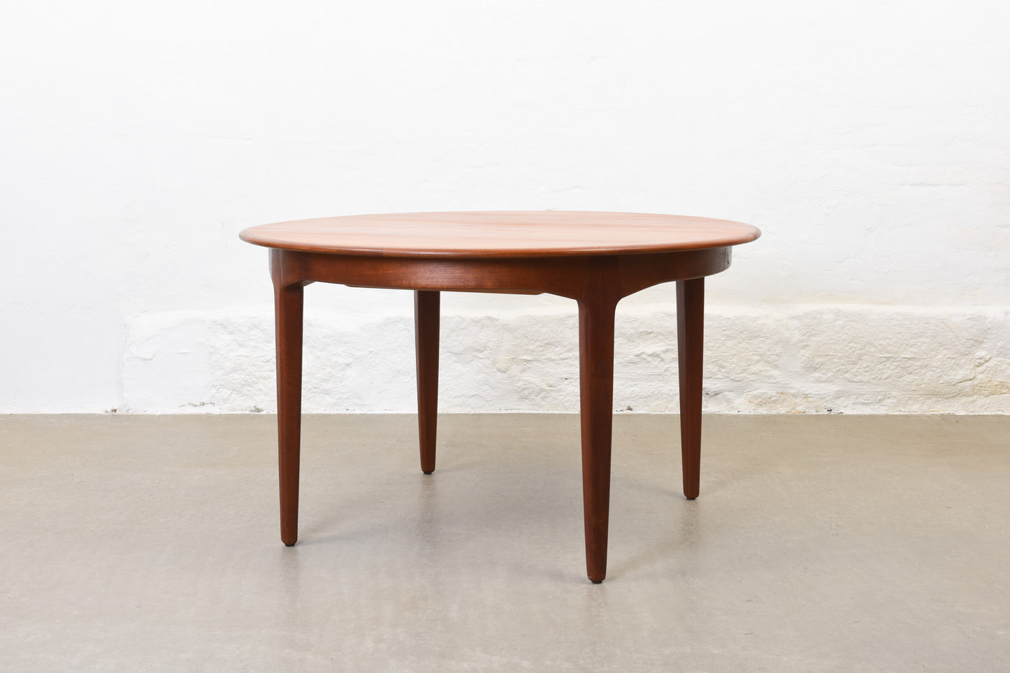 1950s Model 62 dining table by Henning Kjærnulf