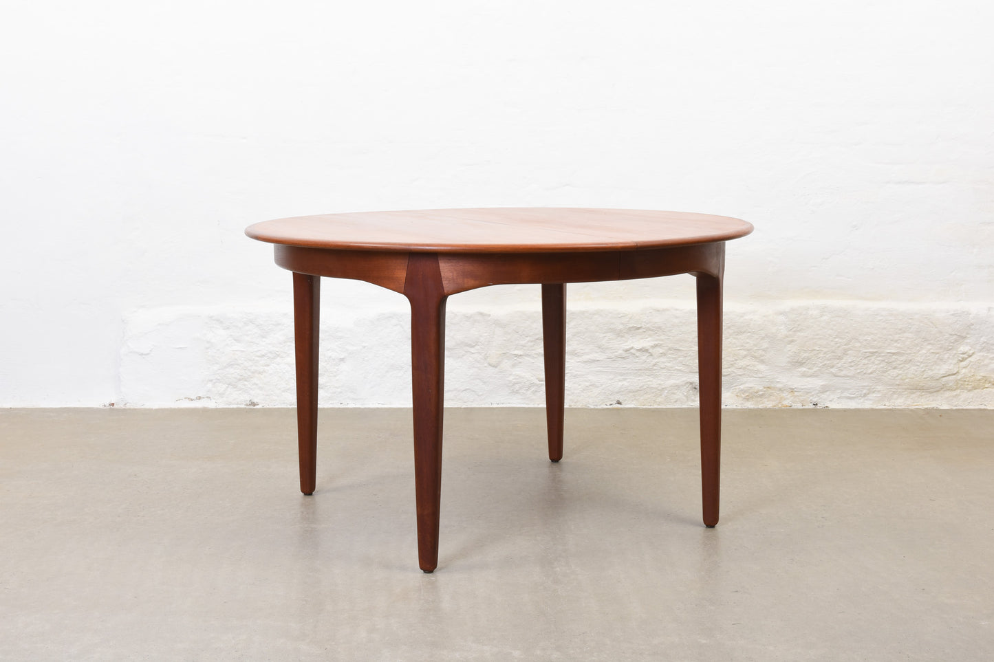 1950s Model 62 dining table by Henning Kjærnulf