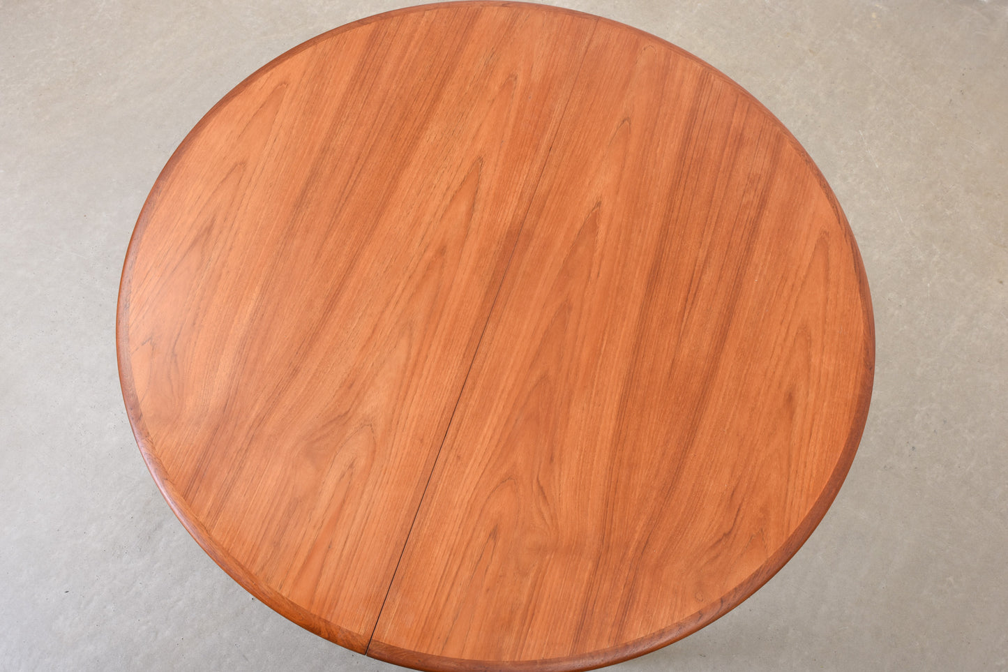 1950s Model 62 dining table by Henning Kjærnulf