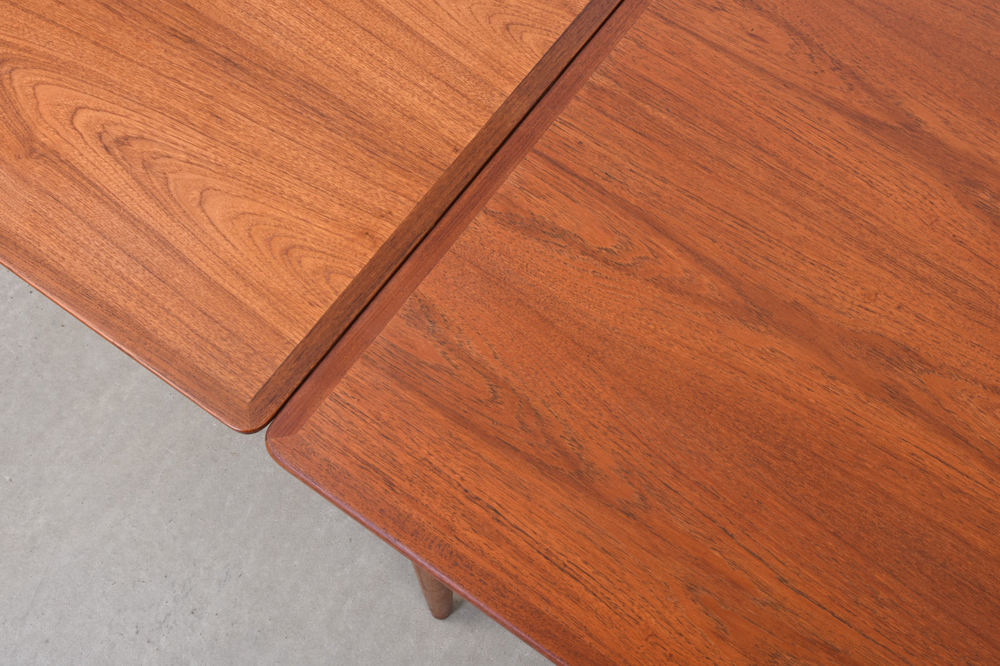 1960s extending dining table in teak