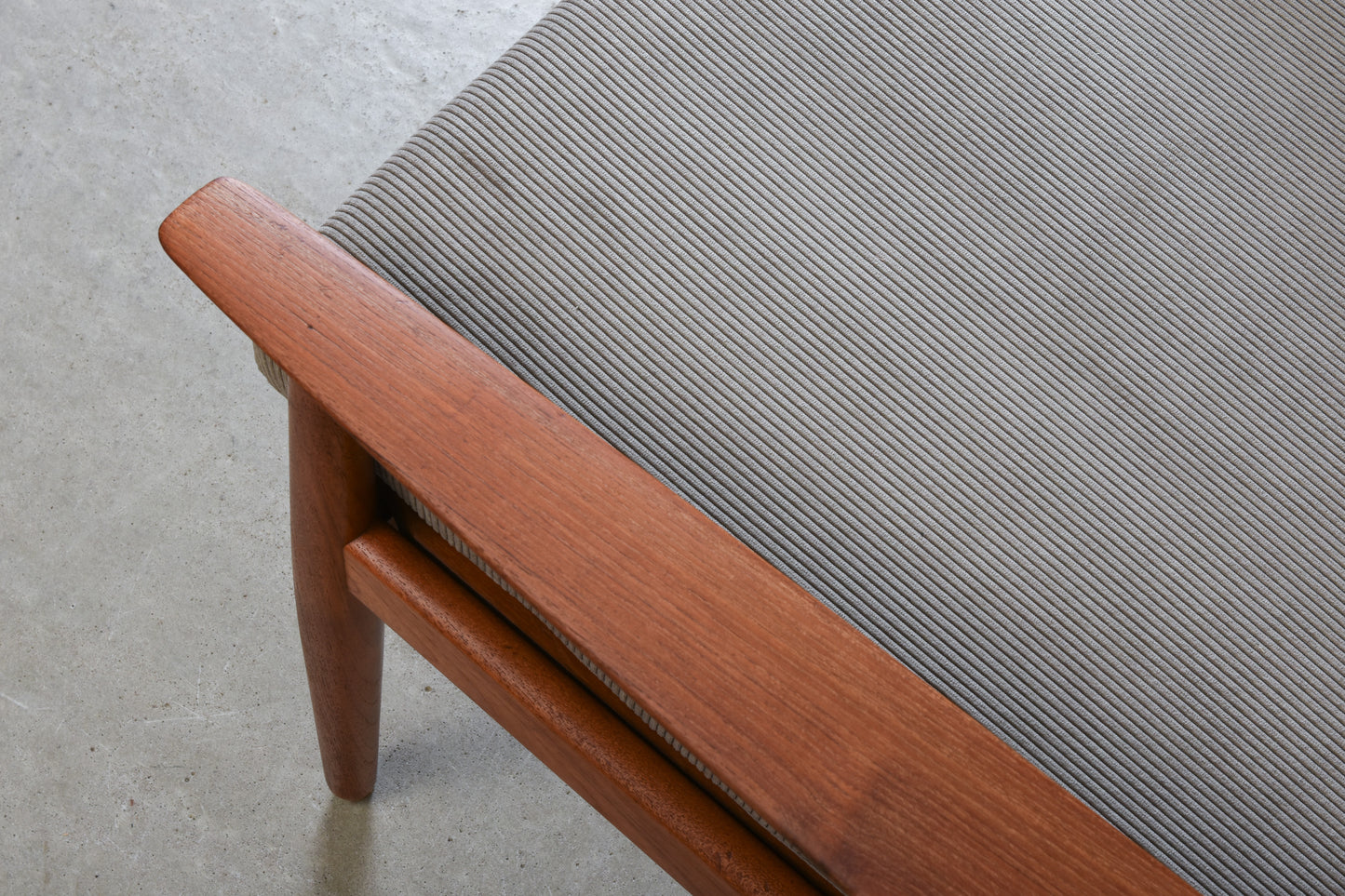 Newly reupholstered: 1960s teak lounger by Arne Vodder