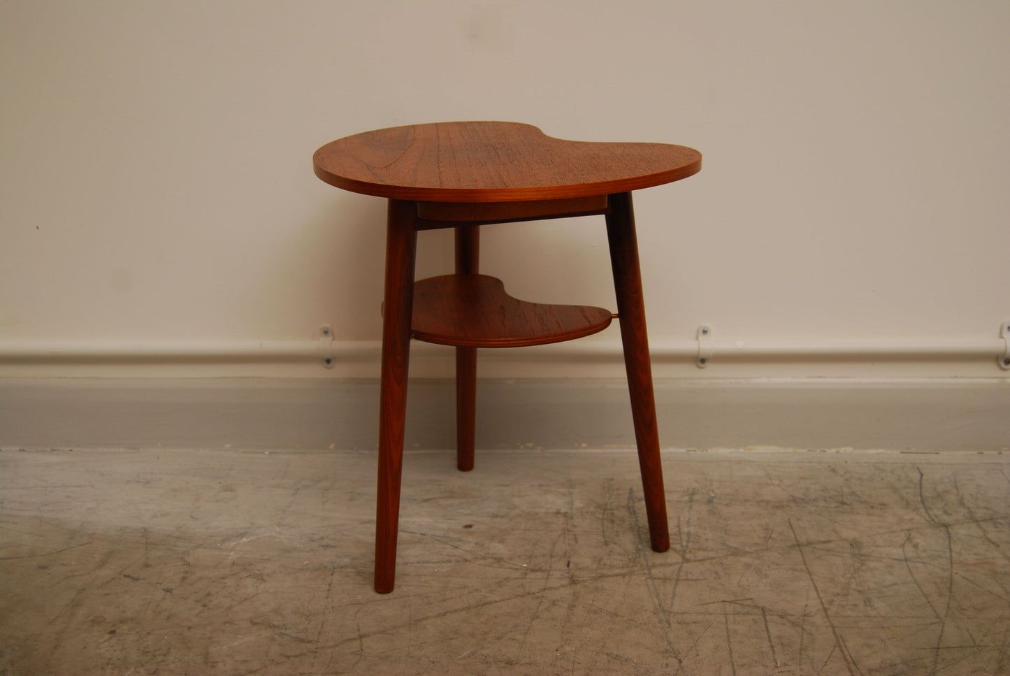 Smoking table / side table in teak
