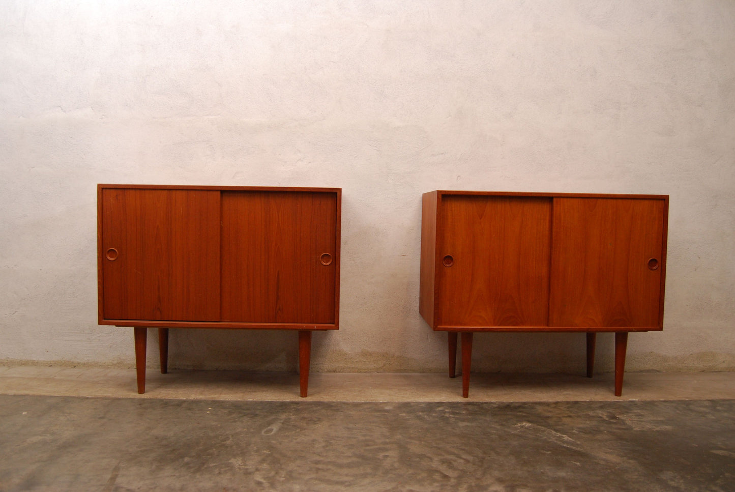 Pair of short sideboards by FM MíŸbler