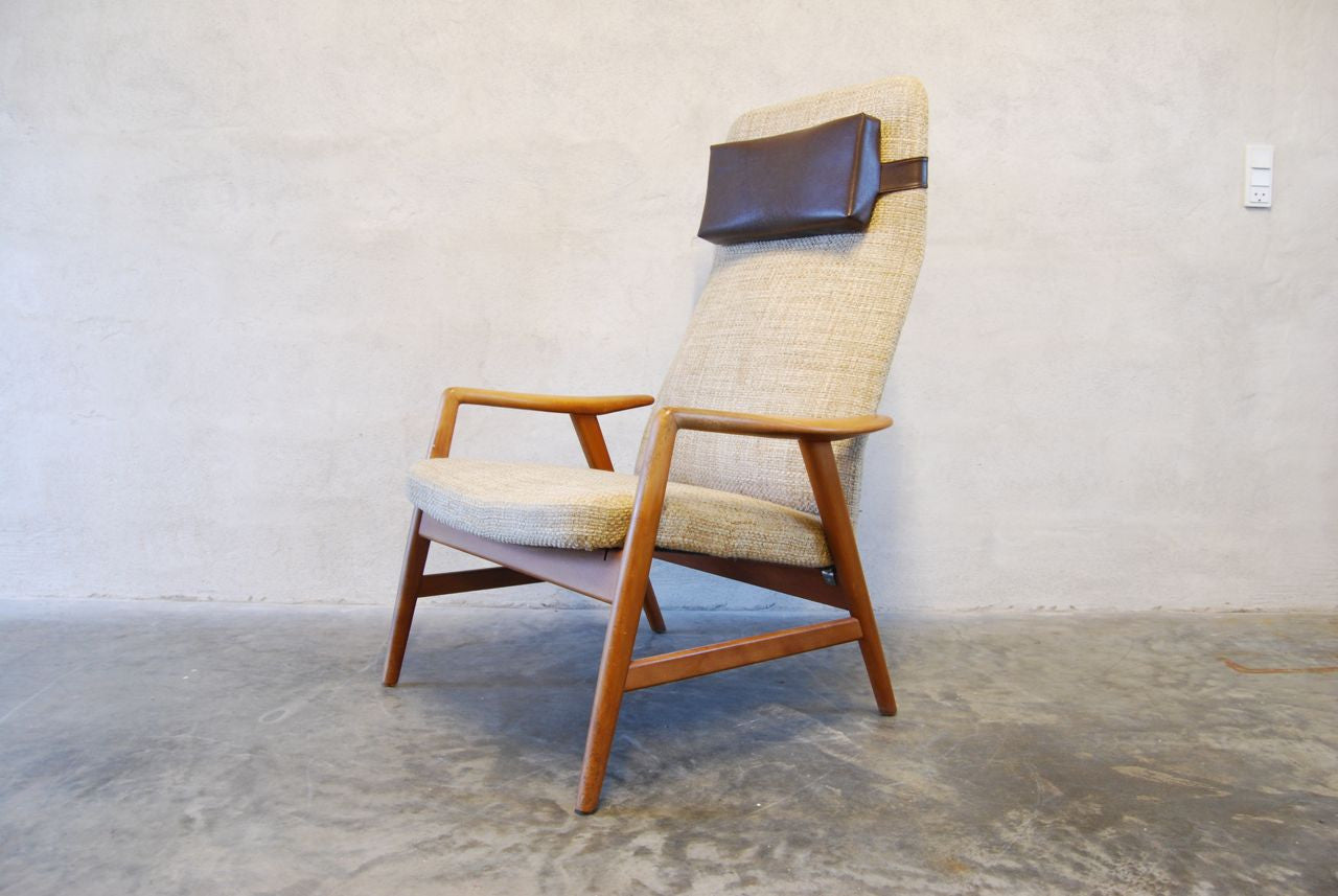 Kontour chair by Alf Svensson