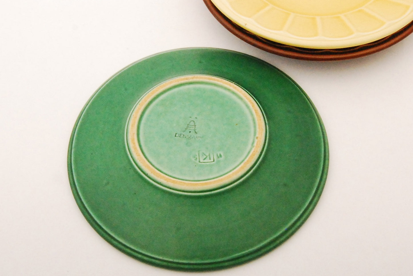 Marselis plates by Nils Thorsson