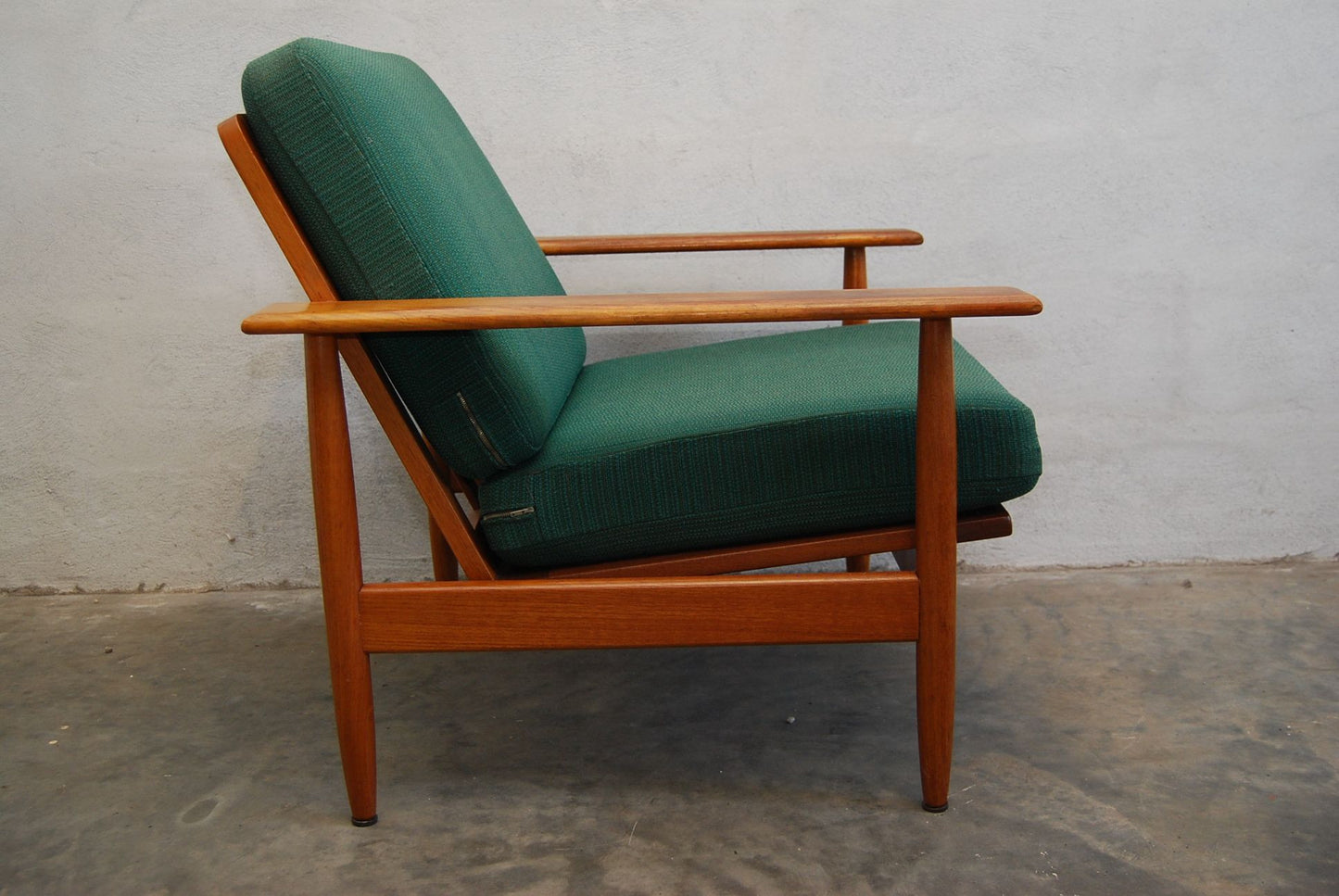 Lounge Chair