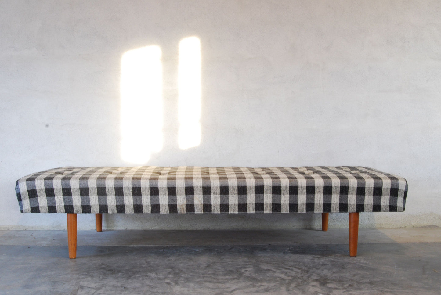 Spring cleaning special: Daybed