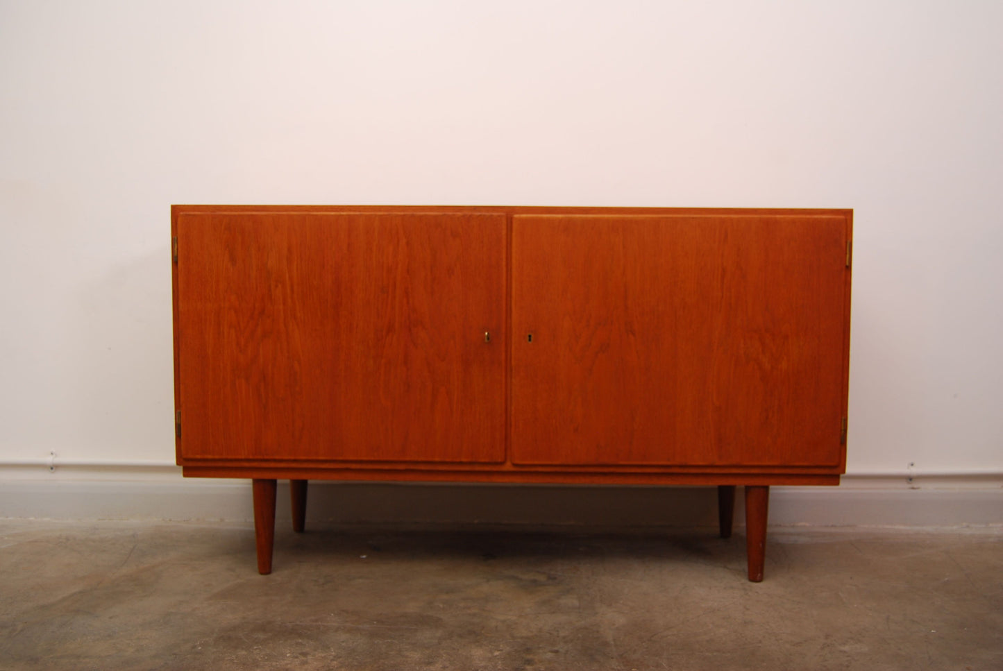 Teak sideboard by Poul Hundevad