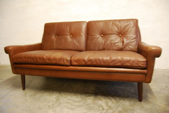 Two-seater leather sofa