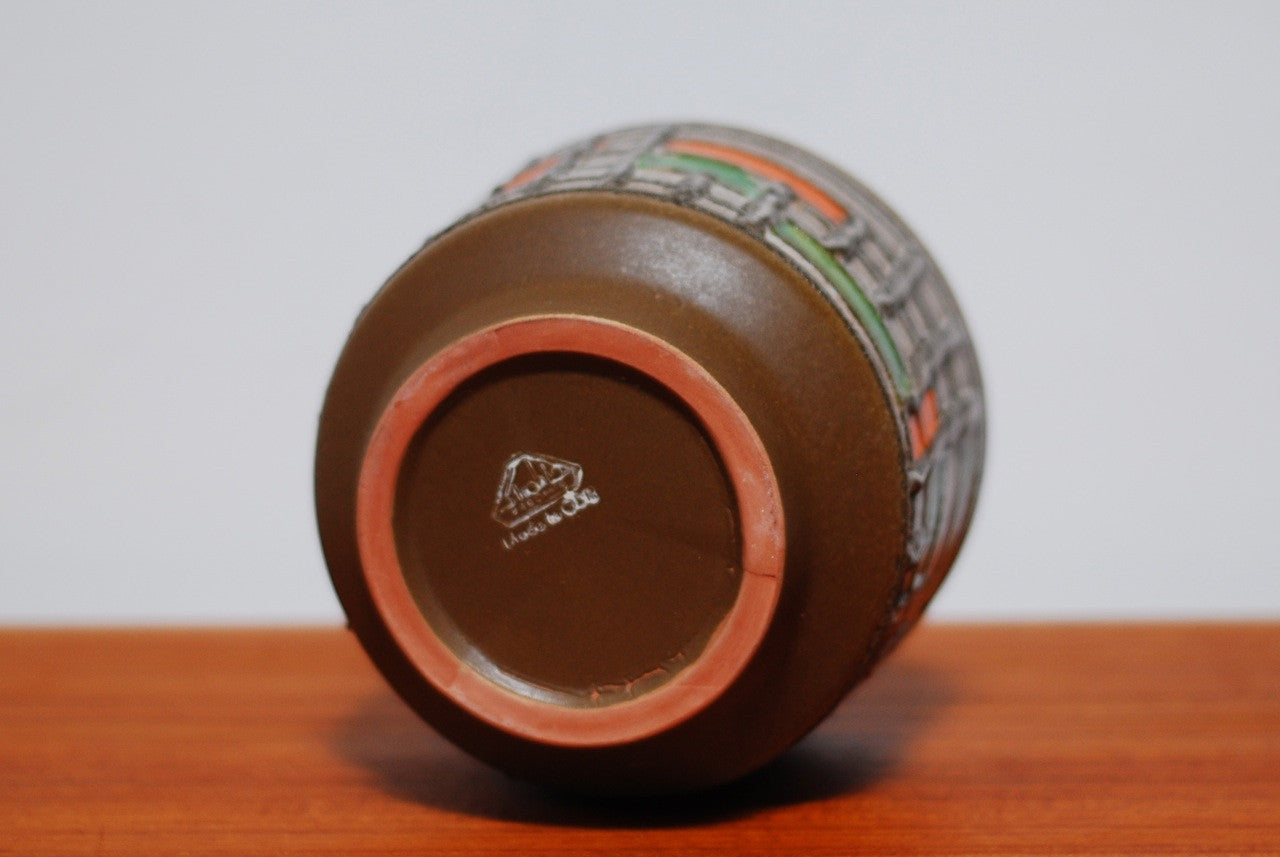 Plant pot by Strehla