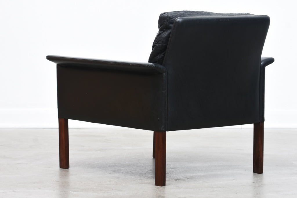 Model 500 leather lounger by Hans Olsen