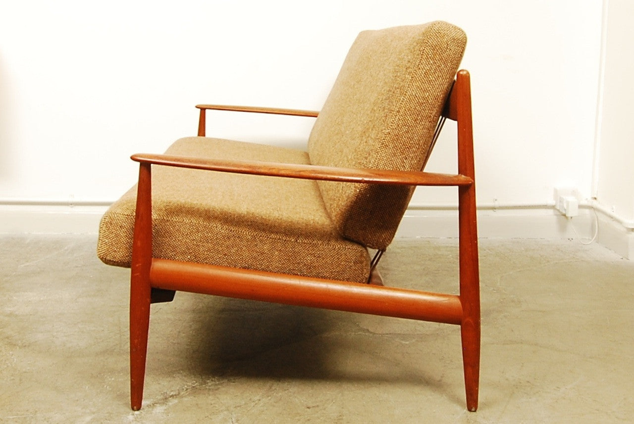 Model 118/2 by Grete Jalk