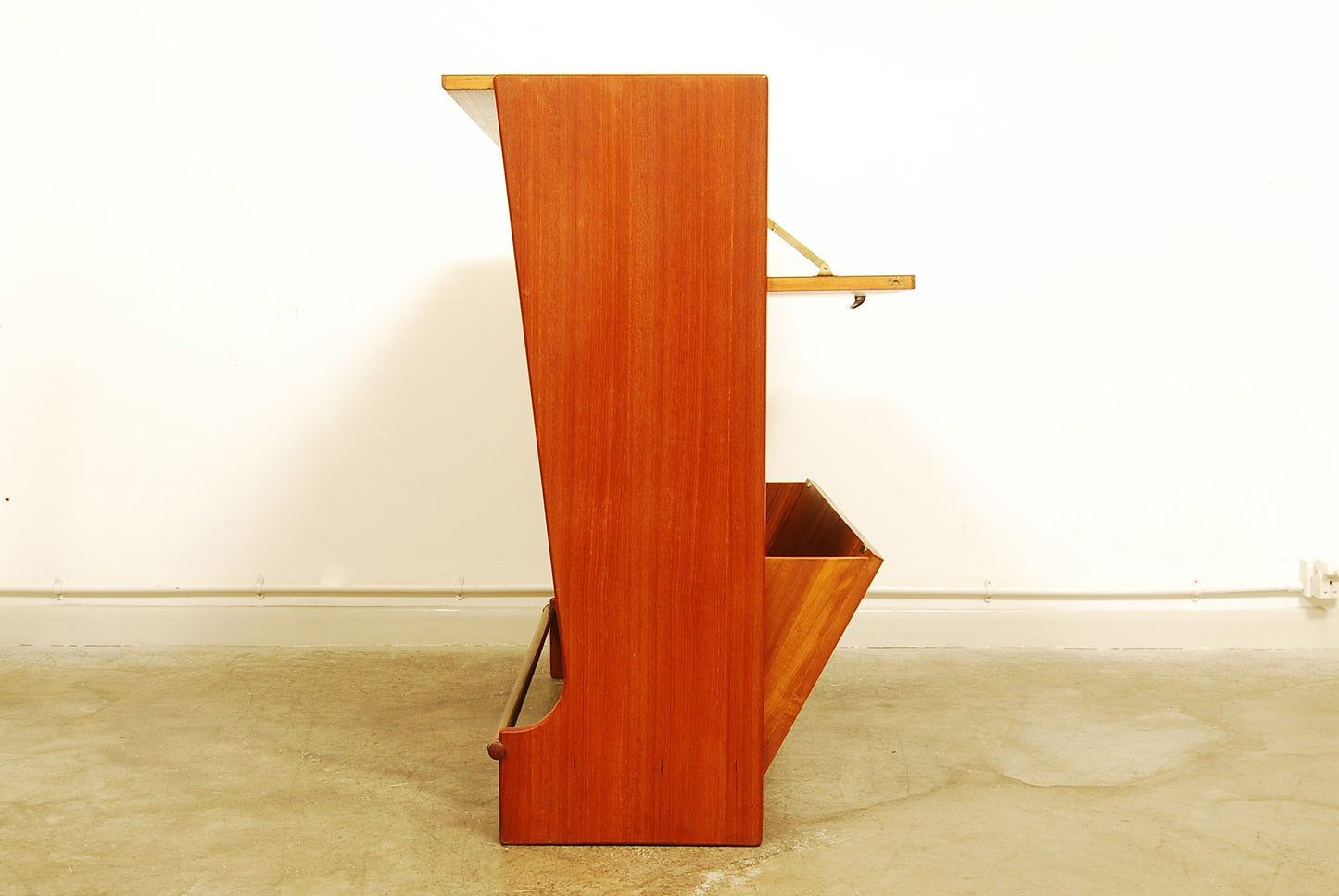 Model SK661 bar by Johannes Andersen