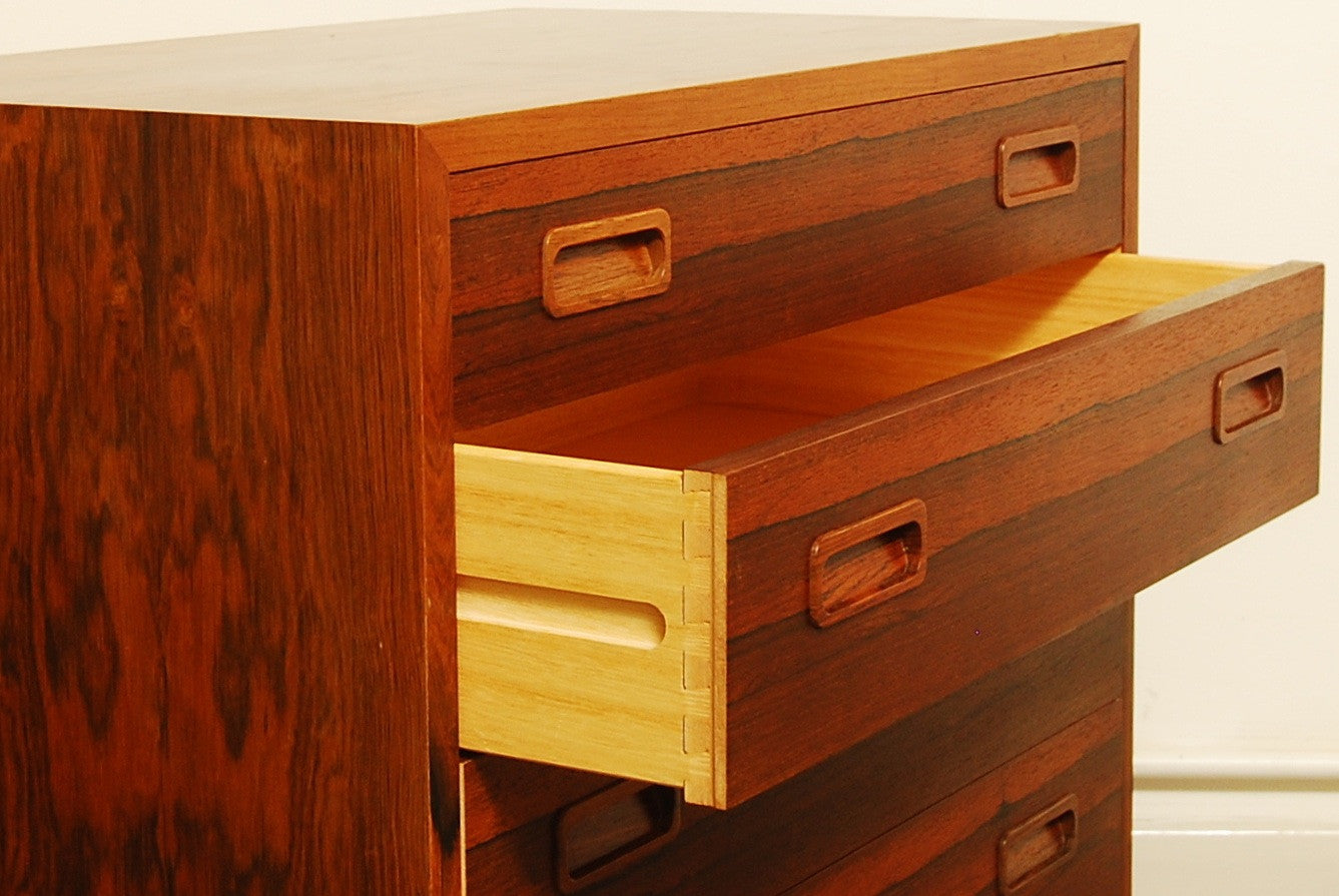 Rosewood chest of drawers by Poul Hundevad
