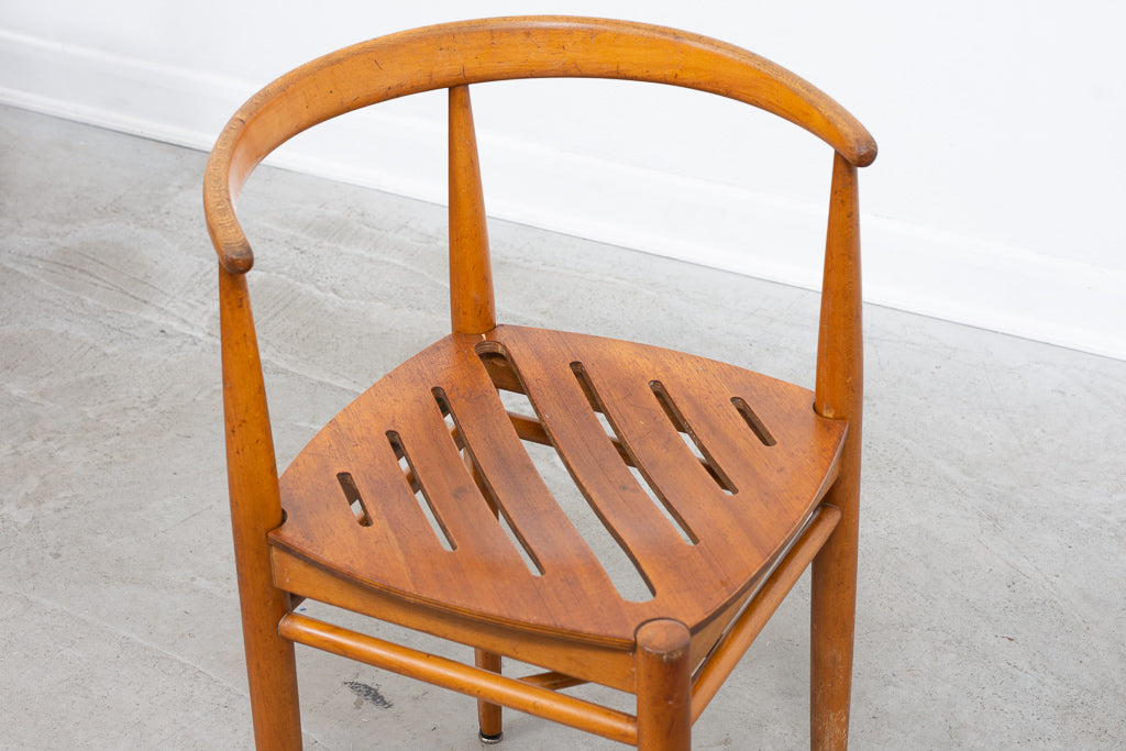 Set of four 'Lilla Carmen' chairs by Gemla Dio