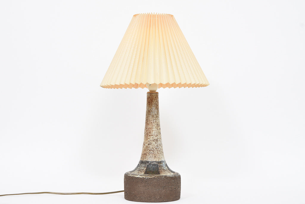 1960s ceramic table lamp with concertina shade