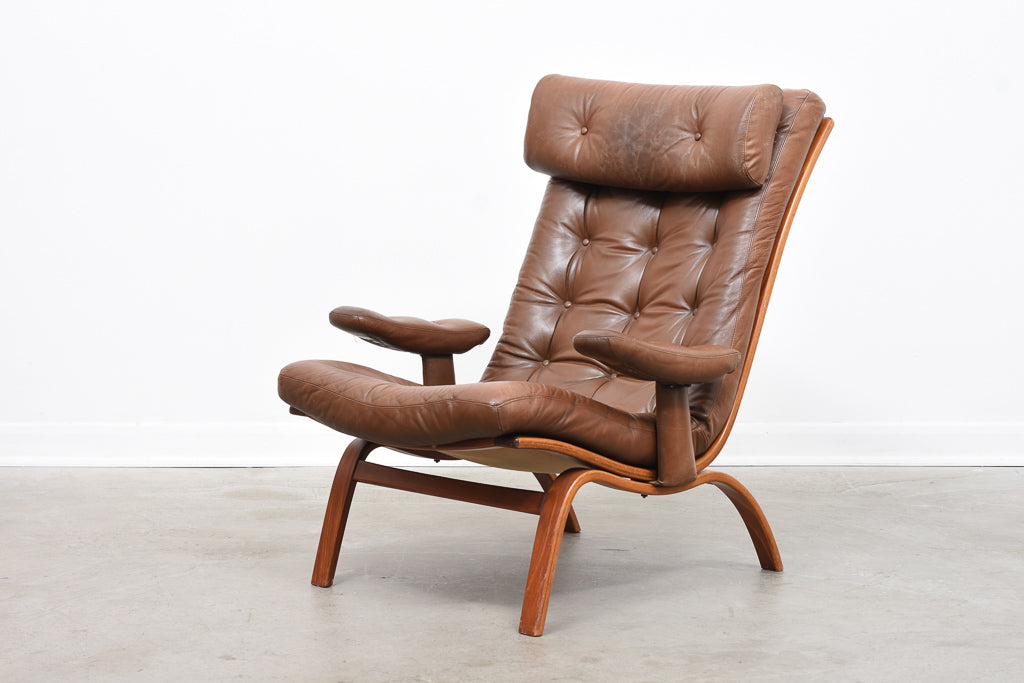 Leather lounger by Göte Möbler