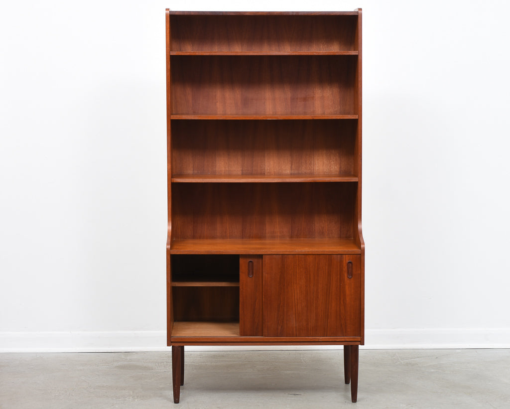 Danish bookshelf in teak