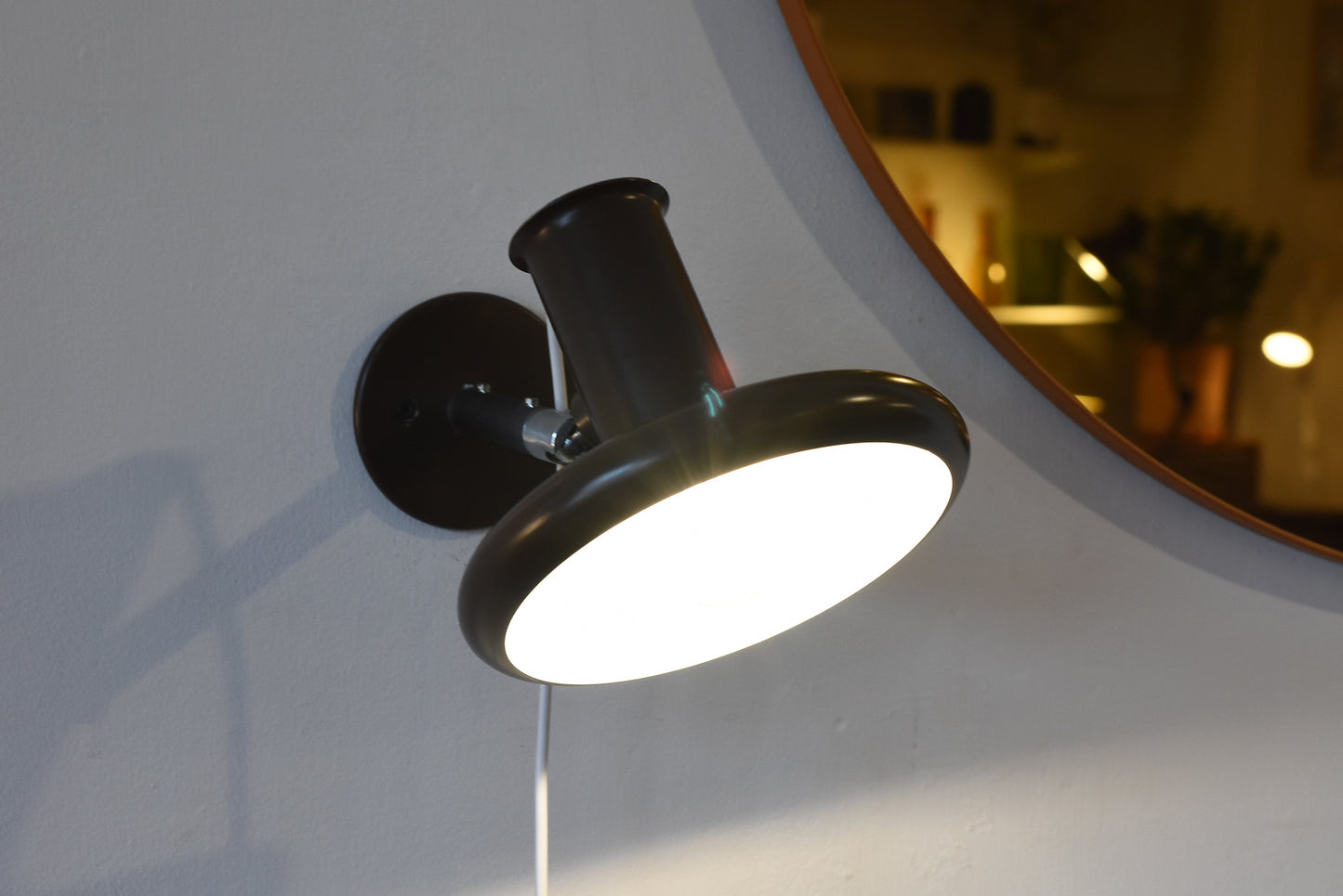 Optima wall light by Hans Due