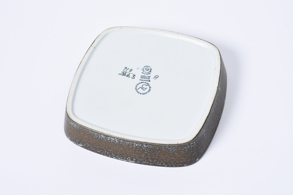 Ceramic dish by Nils Thorsson for Royal Copenhagen