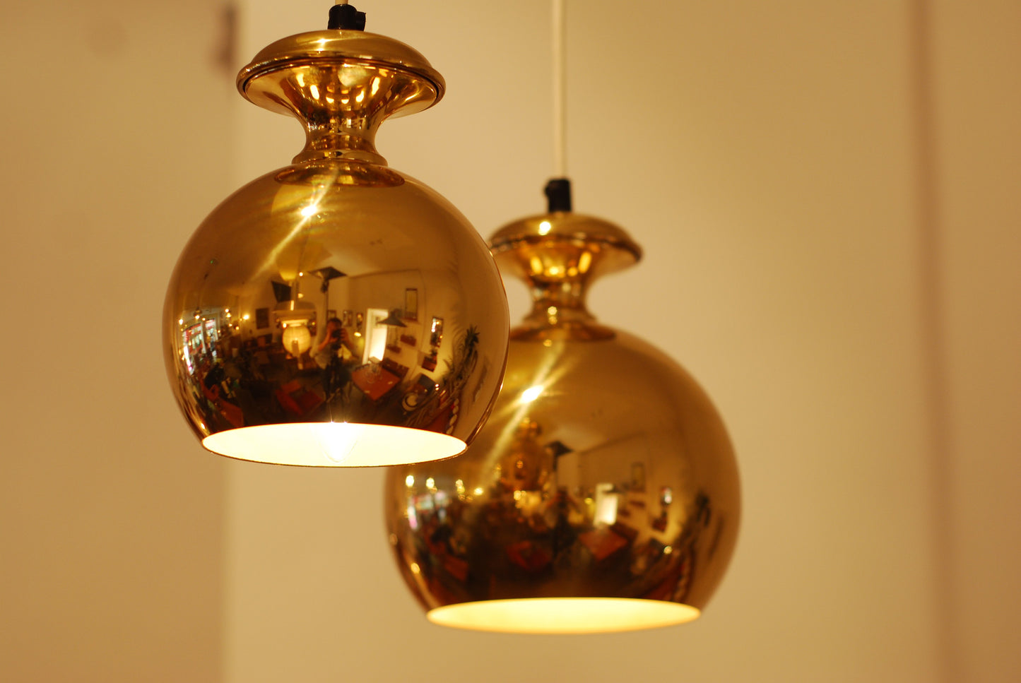 Brass bowl pendant light
