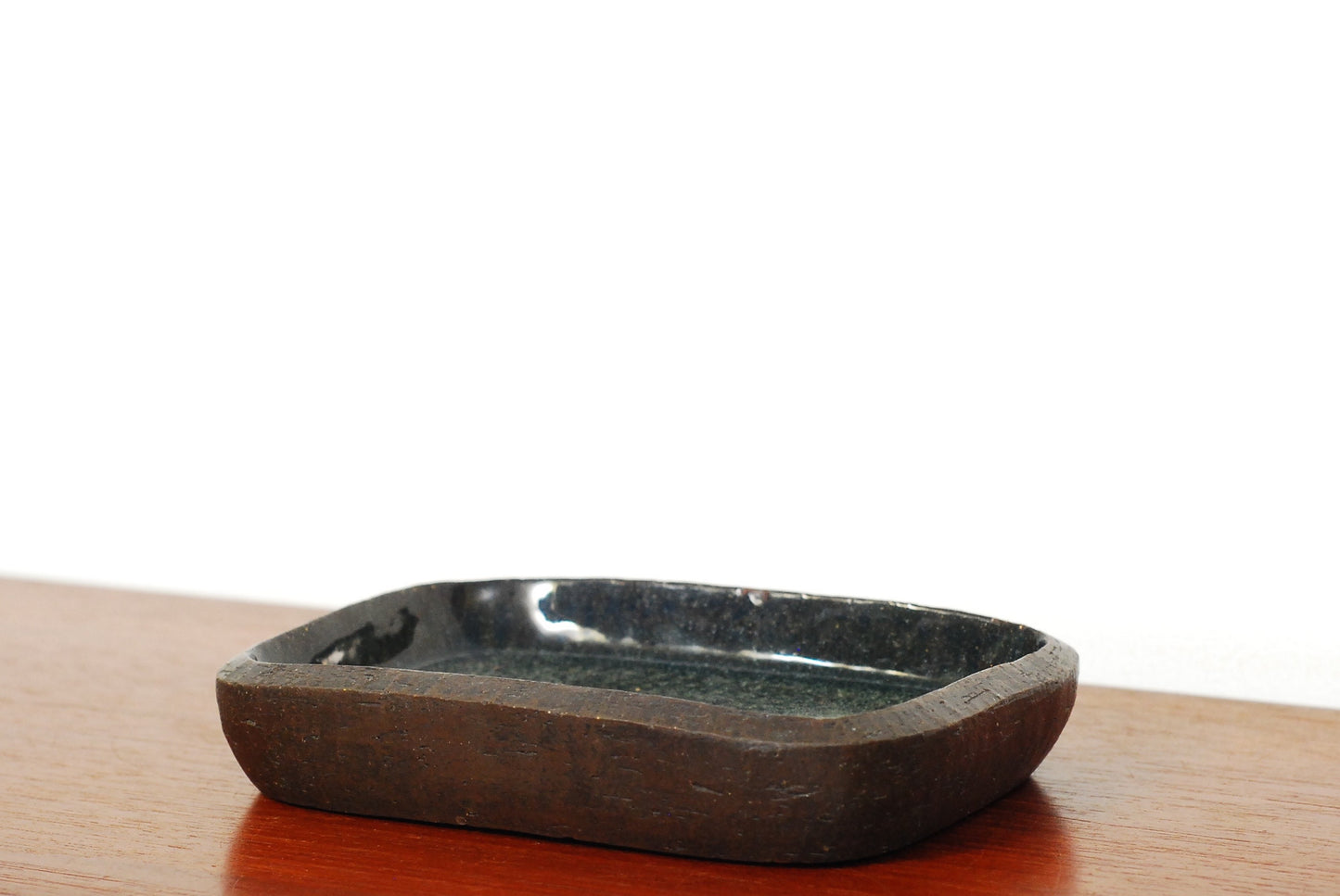 Rectangular stoneware dish