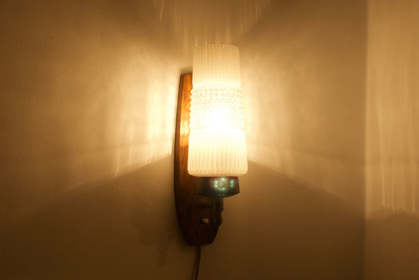 Rosewood wall light