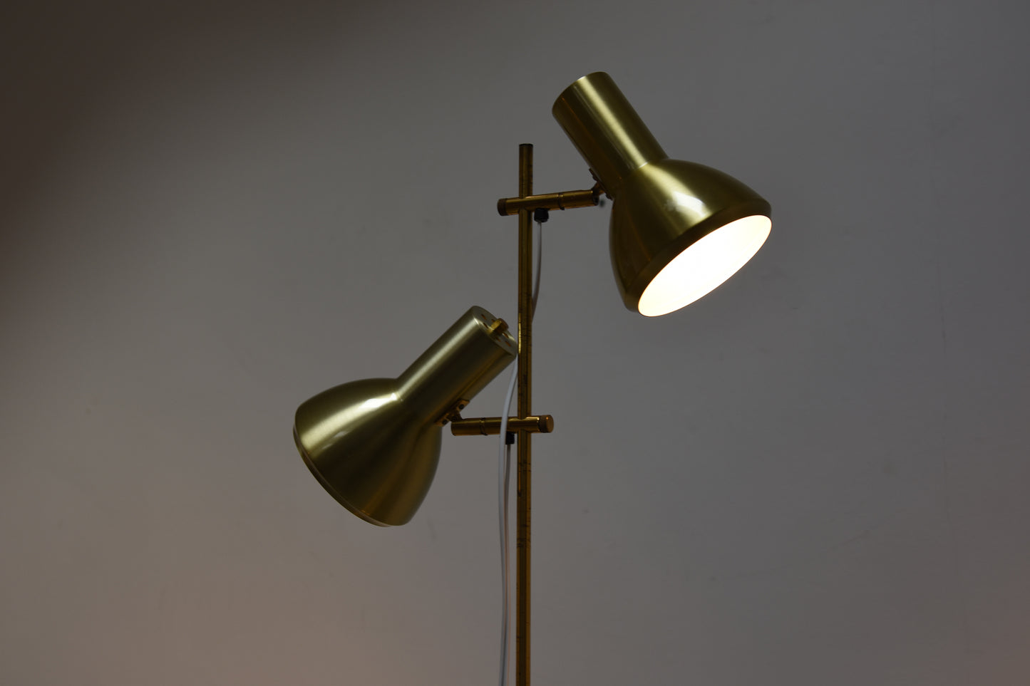 1960s twin-headed brass floor lamp