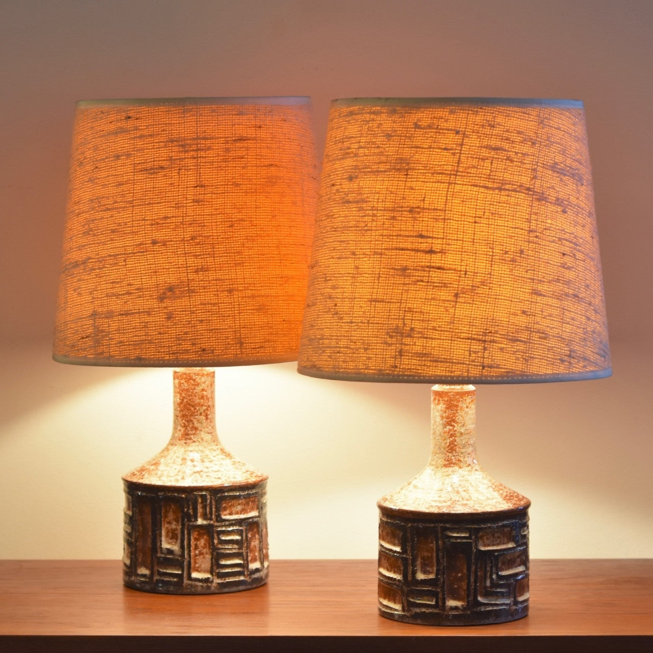 Ceramic table lamp + shade by Axella