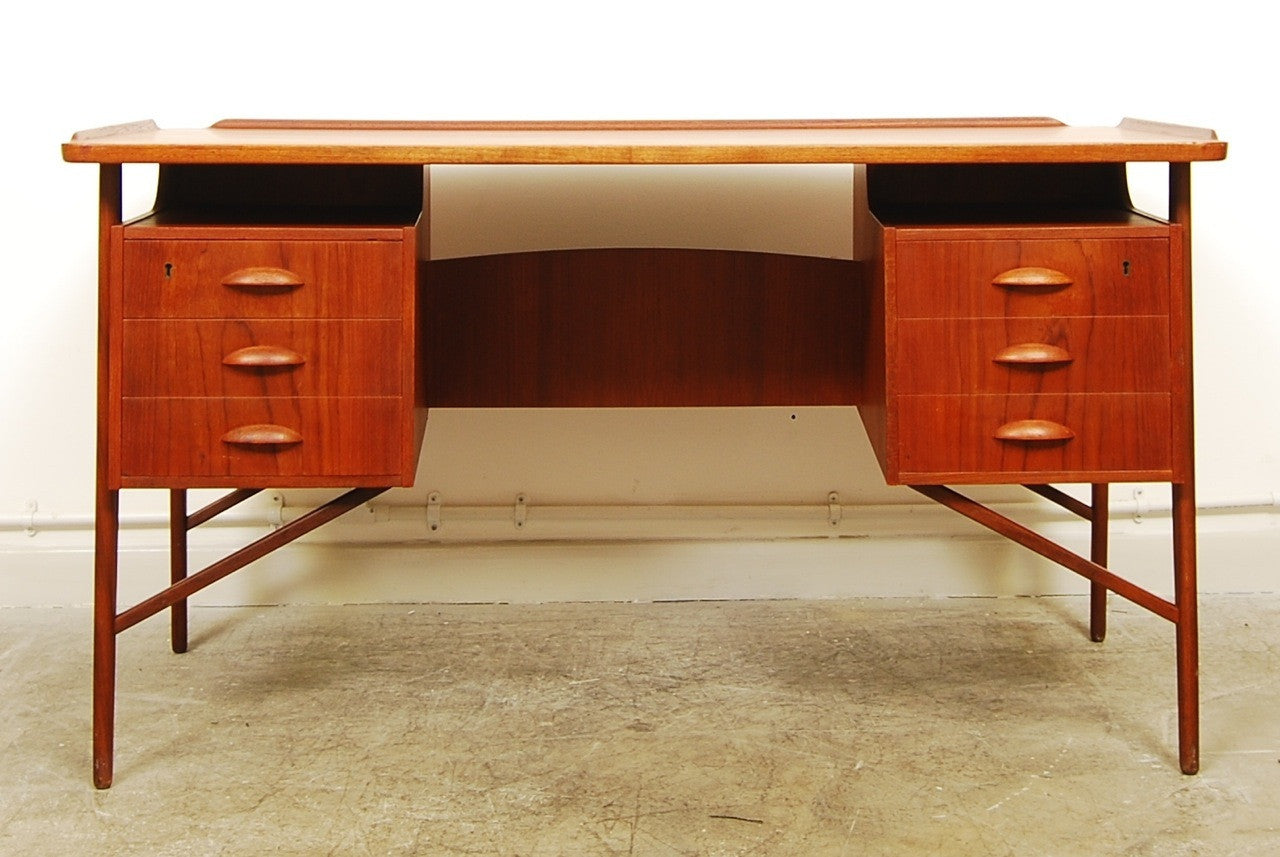 Svend aage madsen top desk