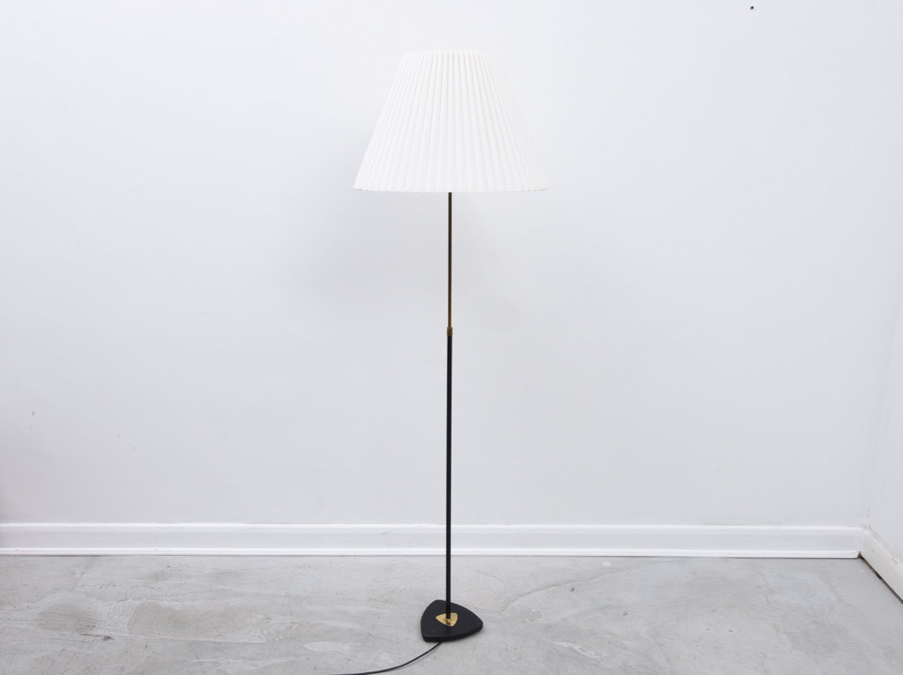1950s floor light with brass details