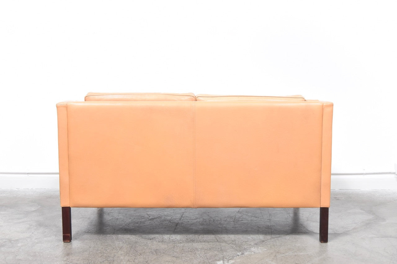 Two seater in tan leather by Stouby