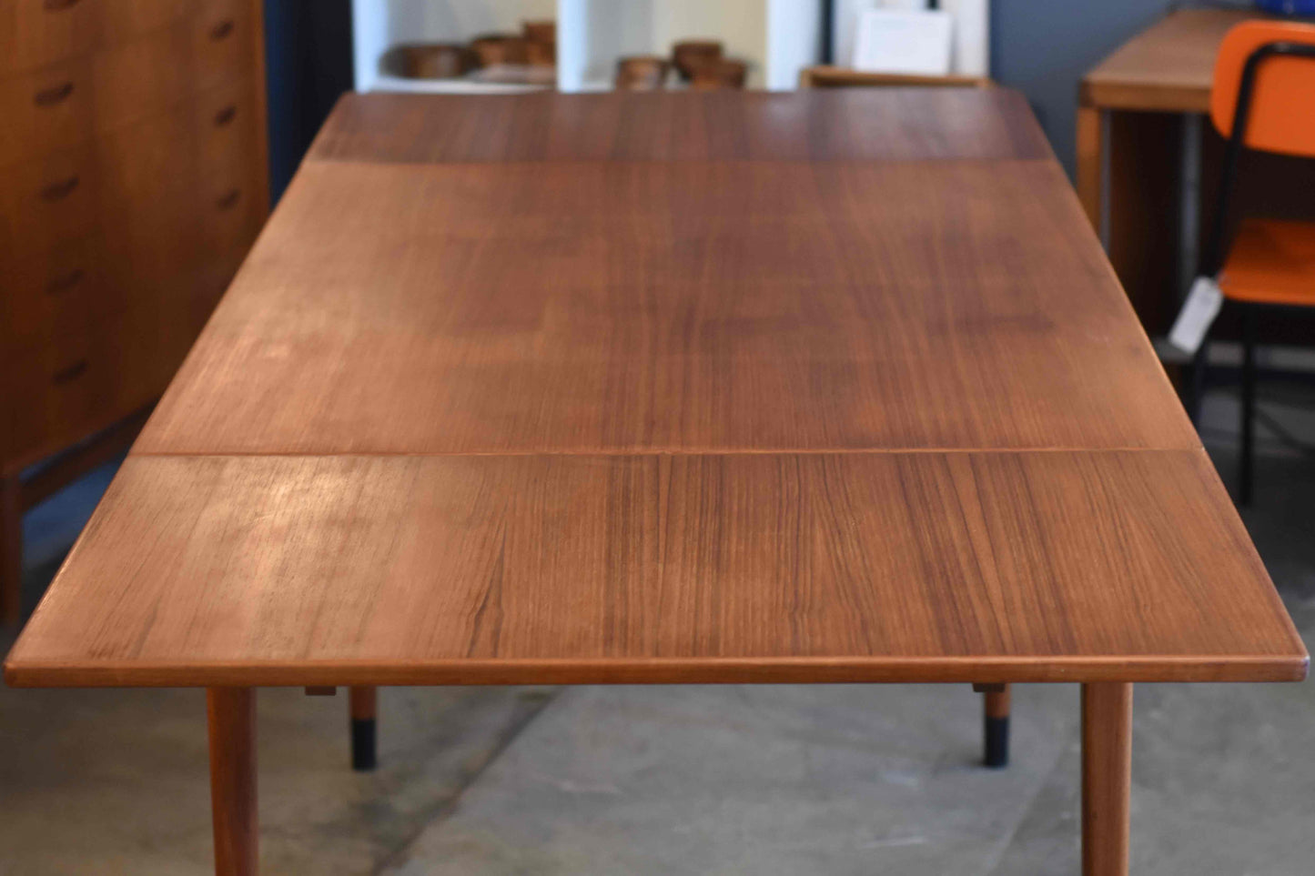Just in: Extending teak J.L. Møller dining table