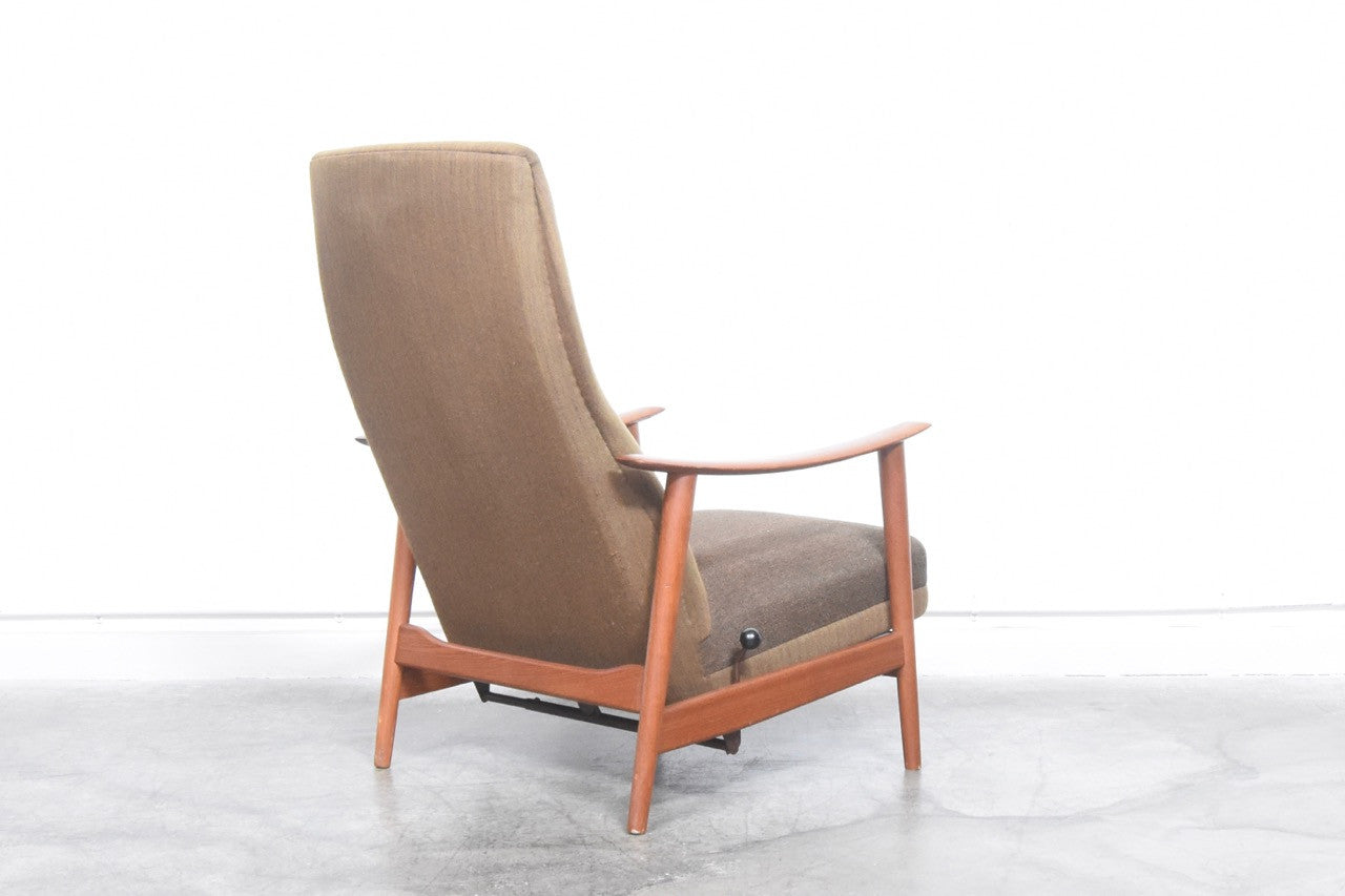 Reclining lounger w/ foot stool by Westnofa