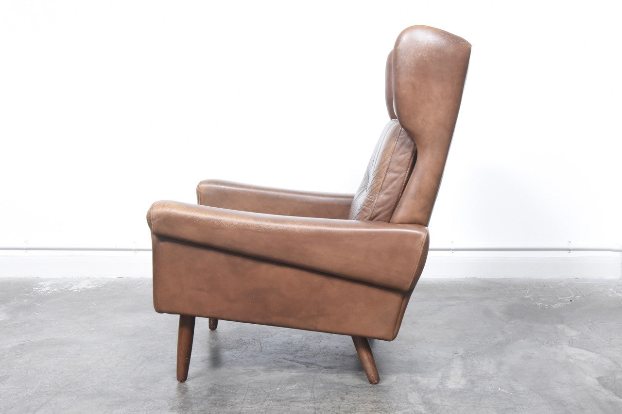 High back lounger by Skipper