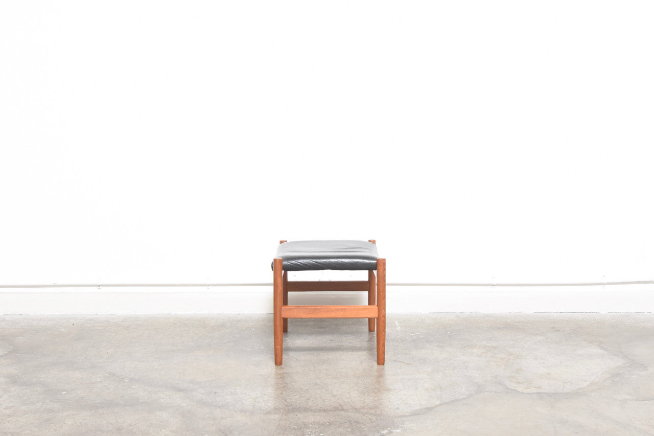 Foot stool by Spotterup