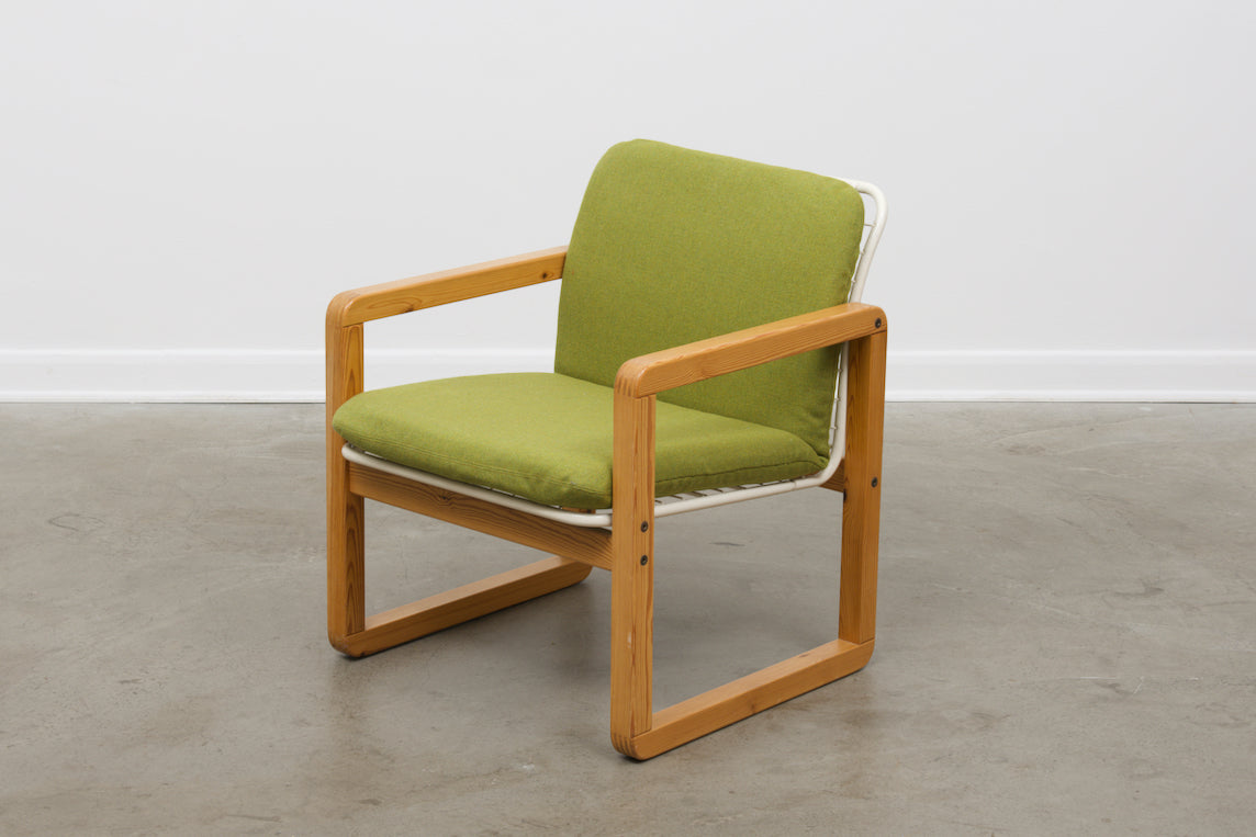 1980s armchair in pine + wire mesh