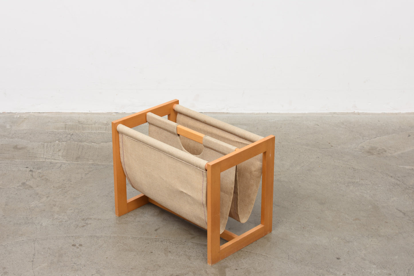 1970s magazine stand