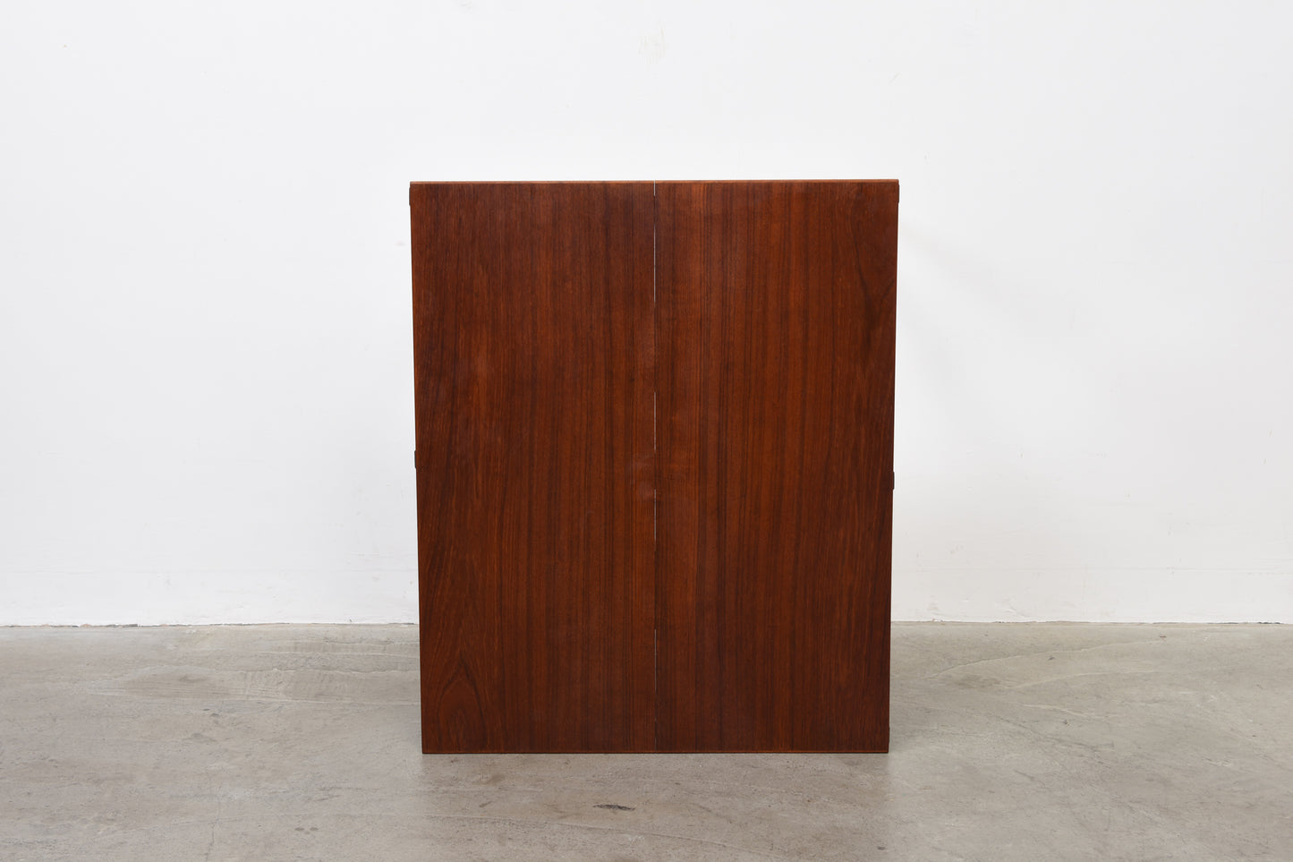 1960s extending dining table in teak