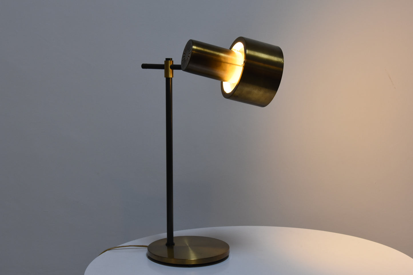 'Lento' table lamp by Jo Hammerborg